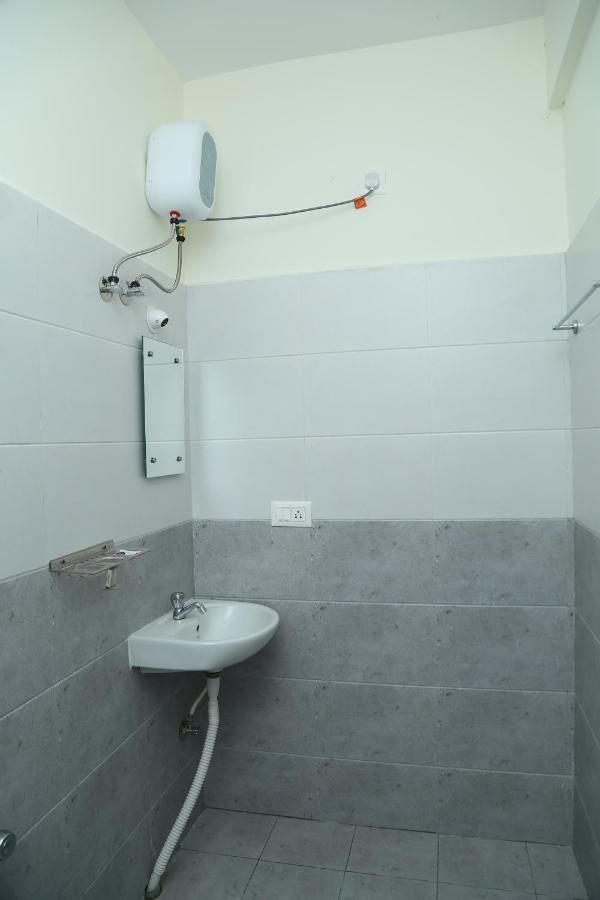 Hotel Bangalore Airport Inn, Airport Pickup & Drop Available 24X7 Yelahanka Esterno foto
