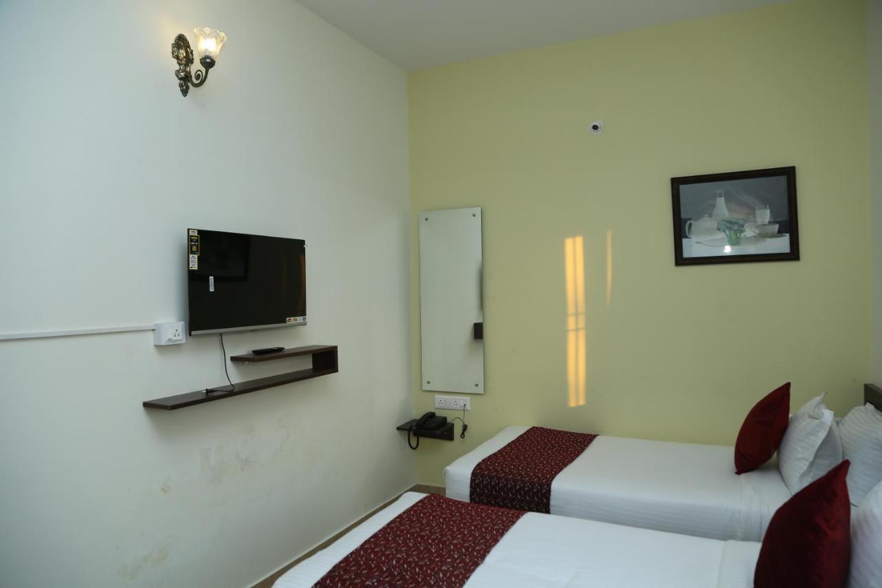 Hotel Bangalore Airport Inn, Airport Pickup & Drop Available 24X7 Yelahanka Esterno foto
